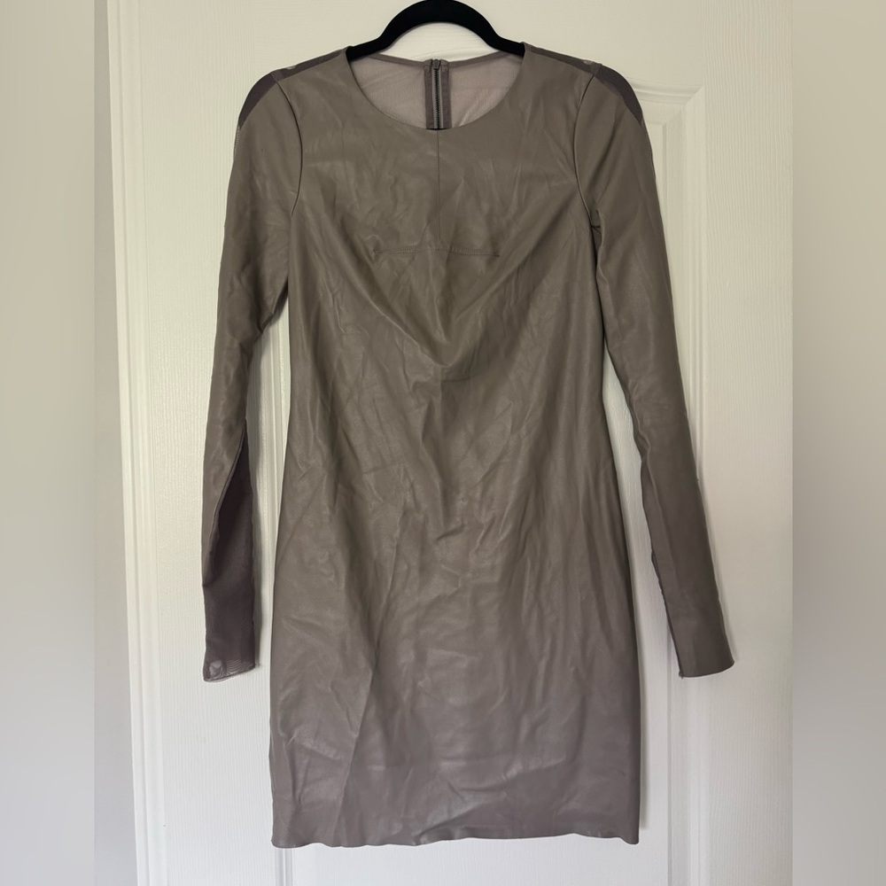 BCBG Green Sheath Dress Long Sleeve Scoop Neck